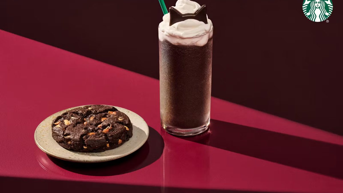 Black Cat Frappuccino y Venti Black Night Cookie, la oferta de Halloween 2026 de Starbucks