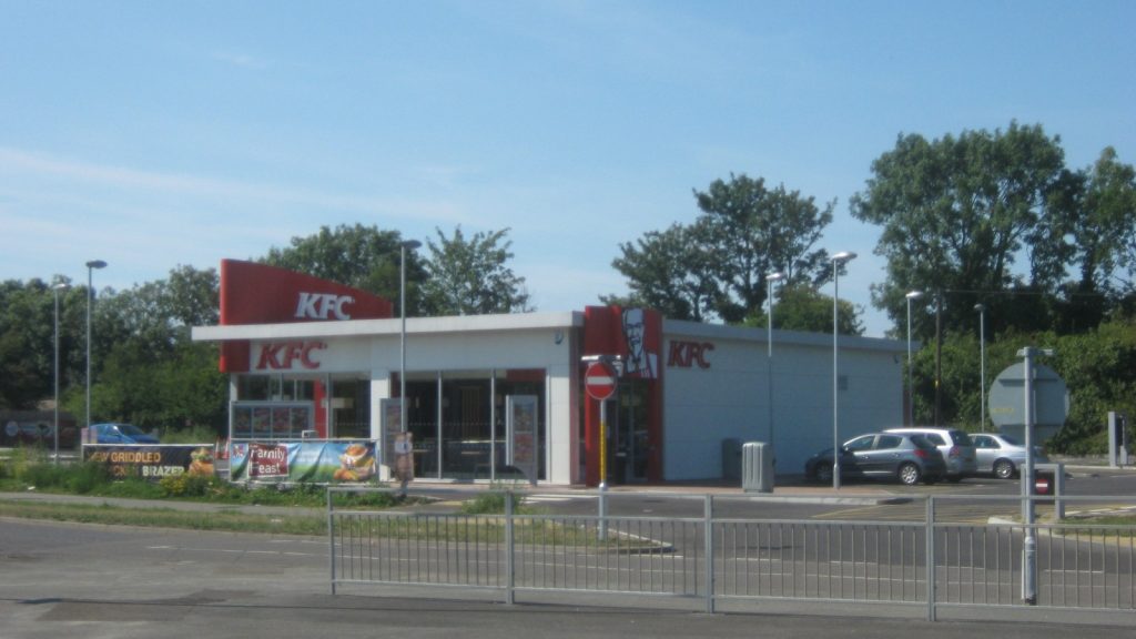 Restaurante de KFC en Chestfield (Reino Unido), la cadena detrás del game show Don't Crack